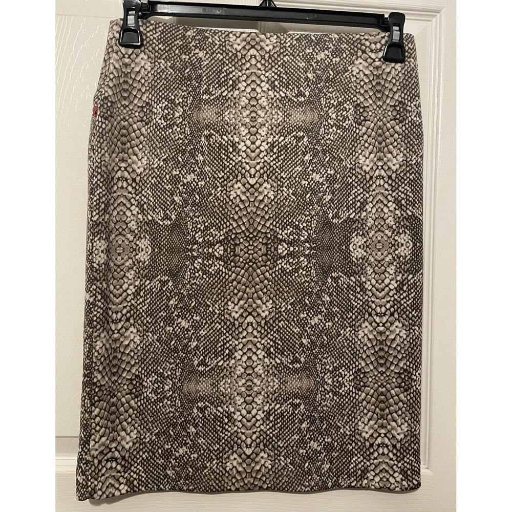 Alfani Snake Print Pencil Skirt Size 2 Red Zip Accent Stretch Midi Career Chic - Picture 4 of 5